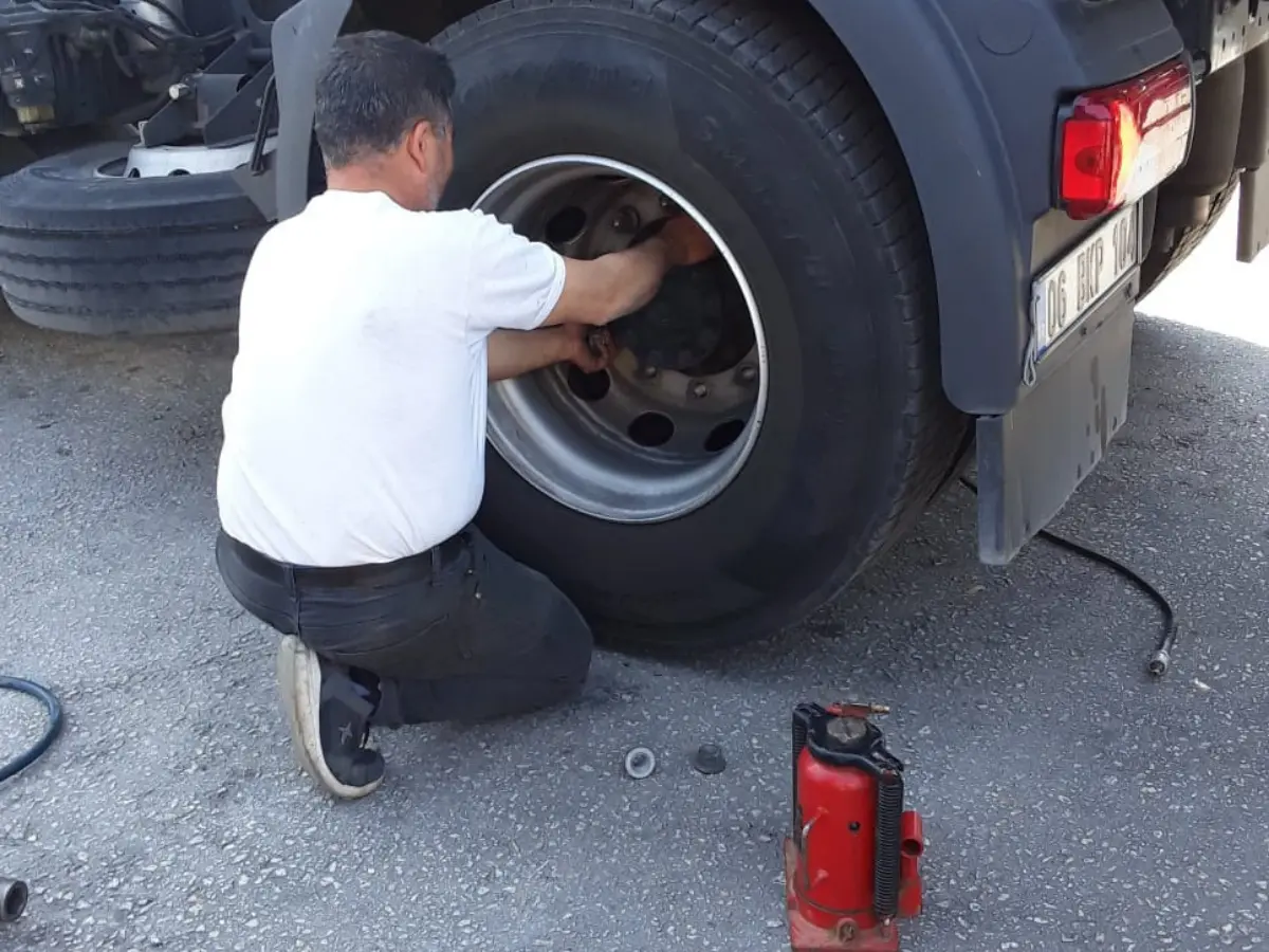 Süleymanpaşa Oto Lastikçi